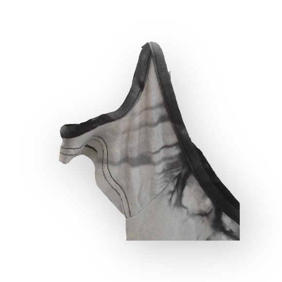 Yuka ★ Choice Cold Shoulder Top ★ Black Tie Dye ★ Medium ★ - Picture 4 of 16